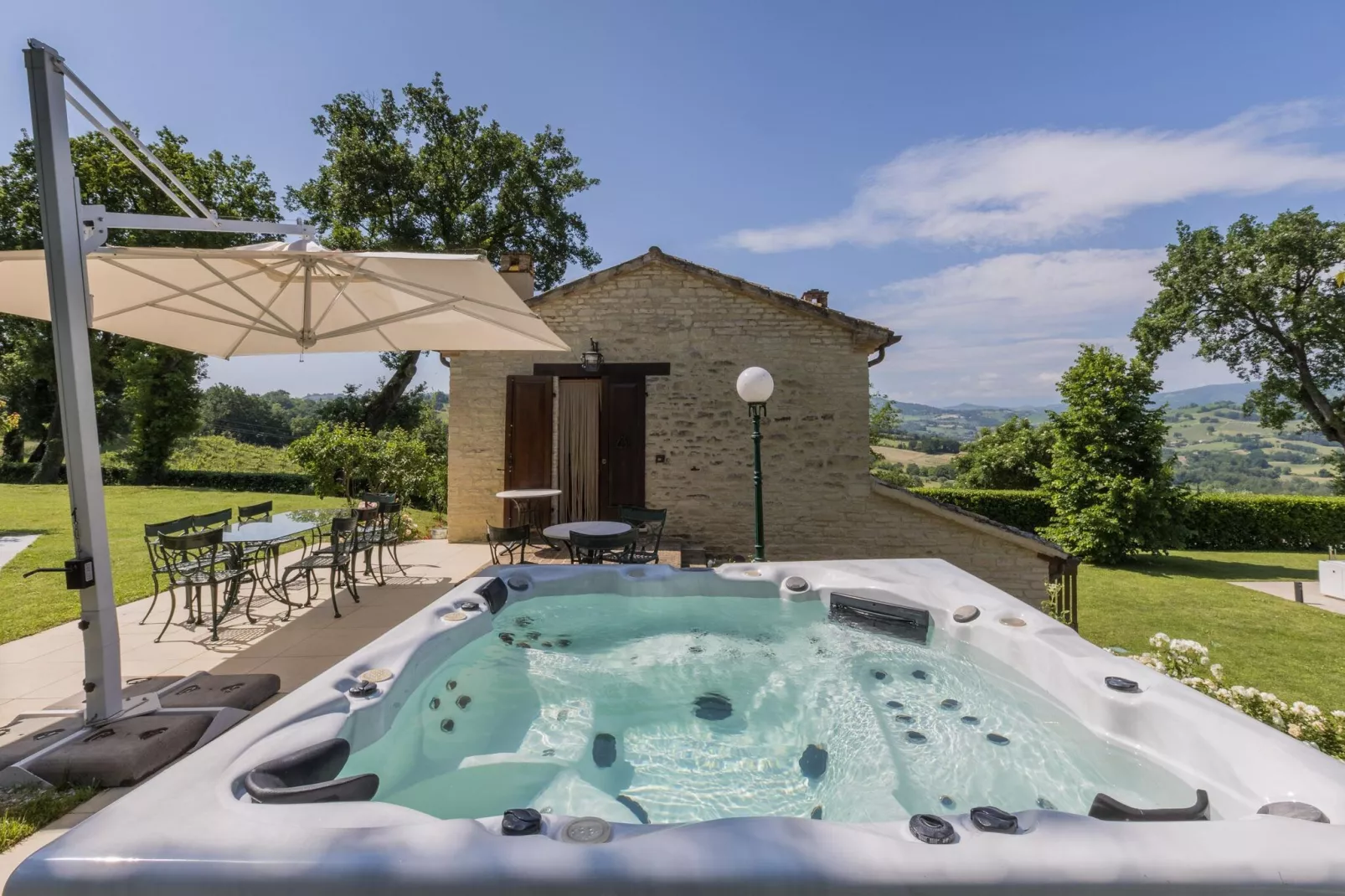 Villa Anna-Außenbereich Sommer