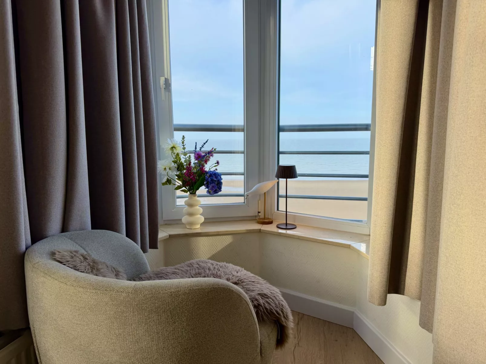 Zonnehaven with seaview