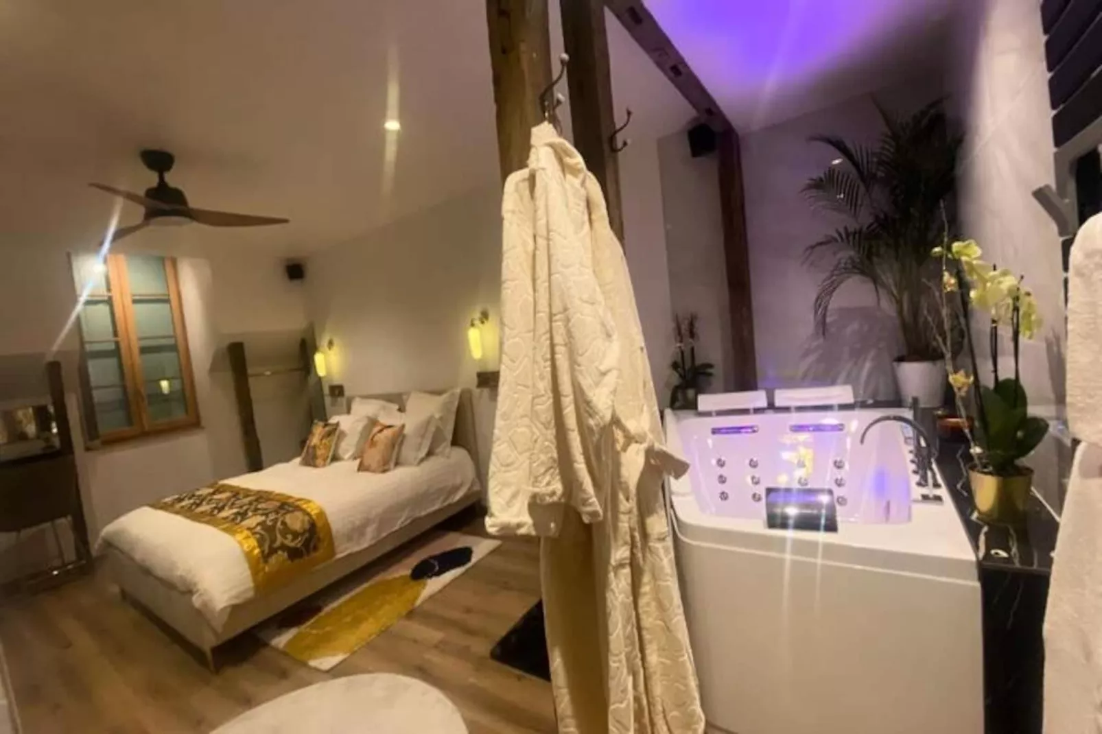 19a - Le Septi&egrave;me Ciel, Cocoon Lover