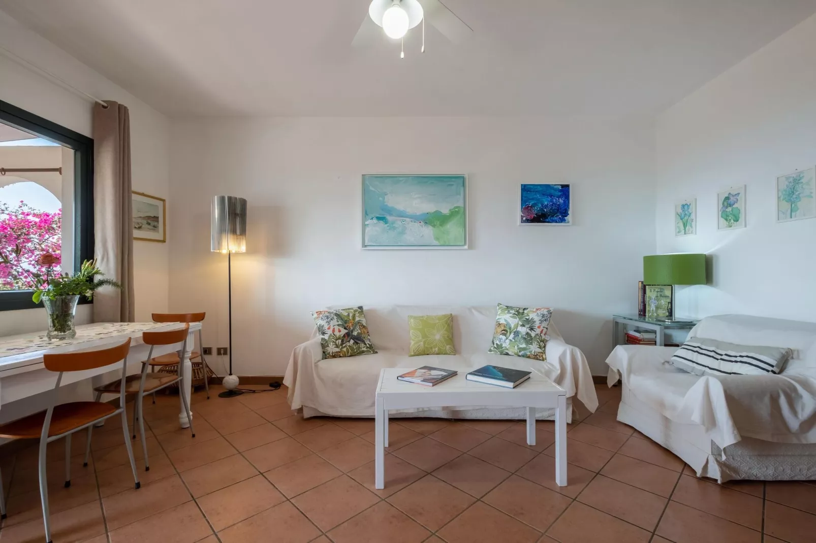 Villa del Mare Dipinto-Living room