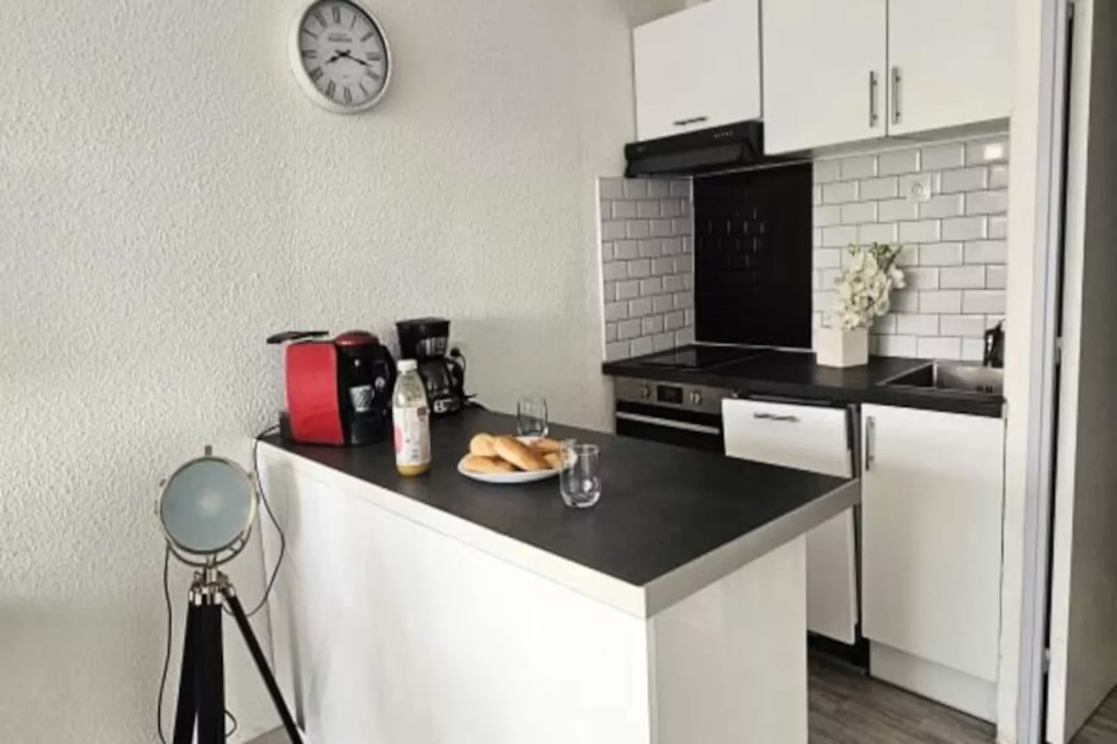 Résidence La Fleur De Roseau 200m De La Plage, 300 M Des Commerces