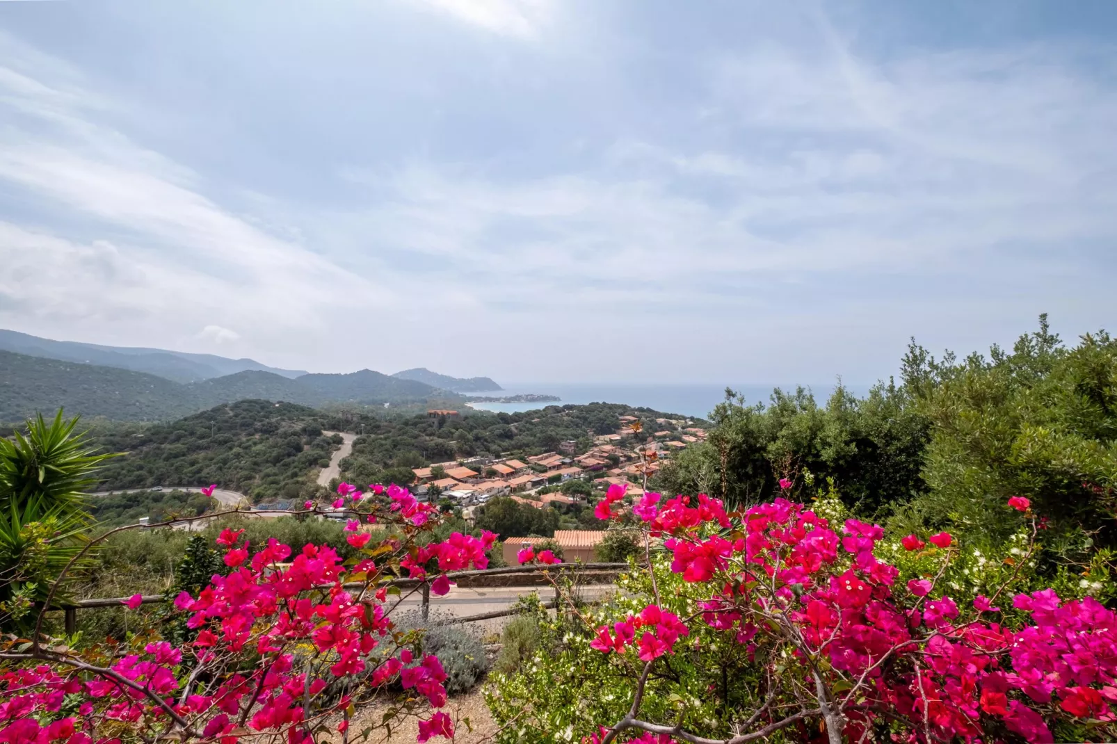 Villa del Mare Dipinto-View summer