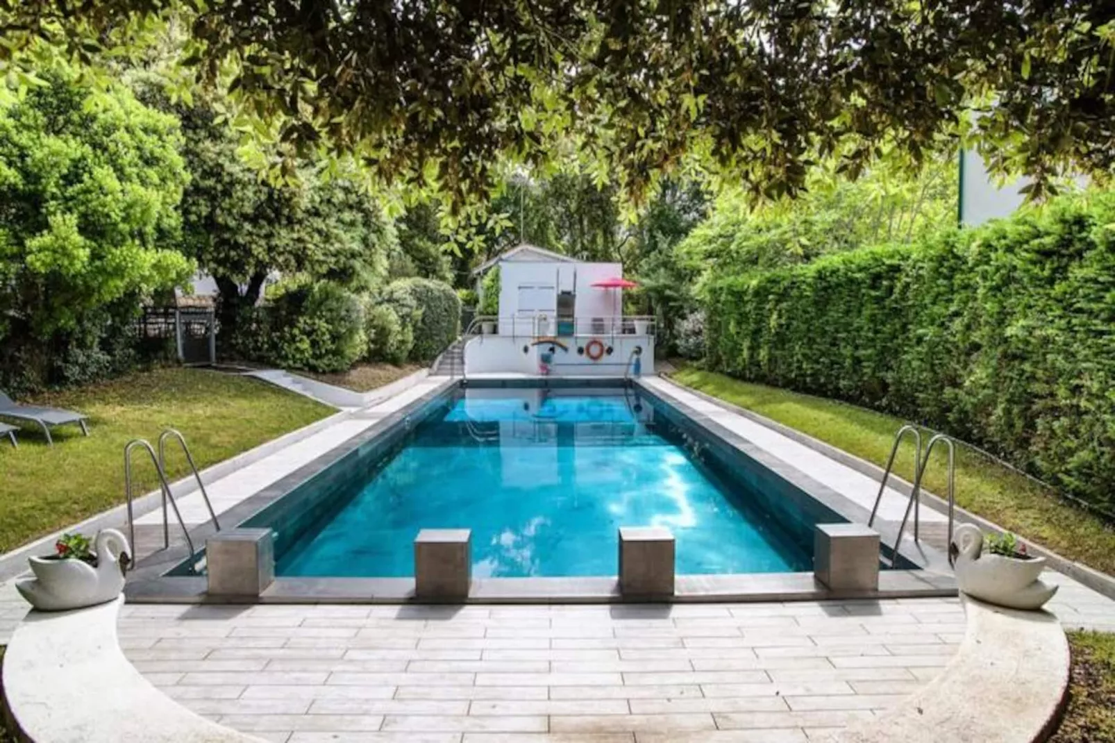 Villa  Arcachonnaise Spacieuse Au Style Authentique Proche De La Plage