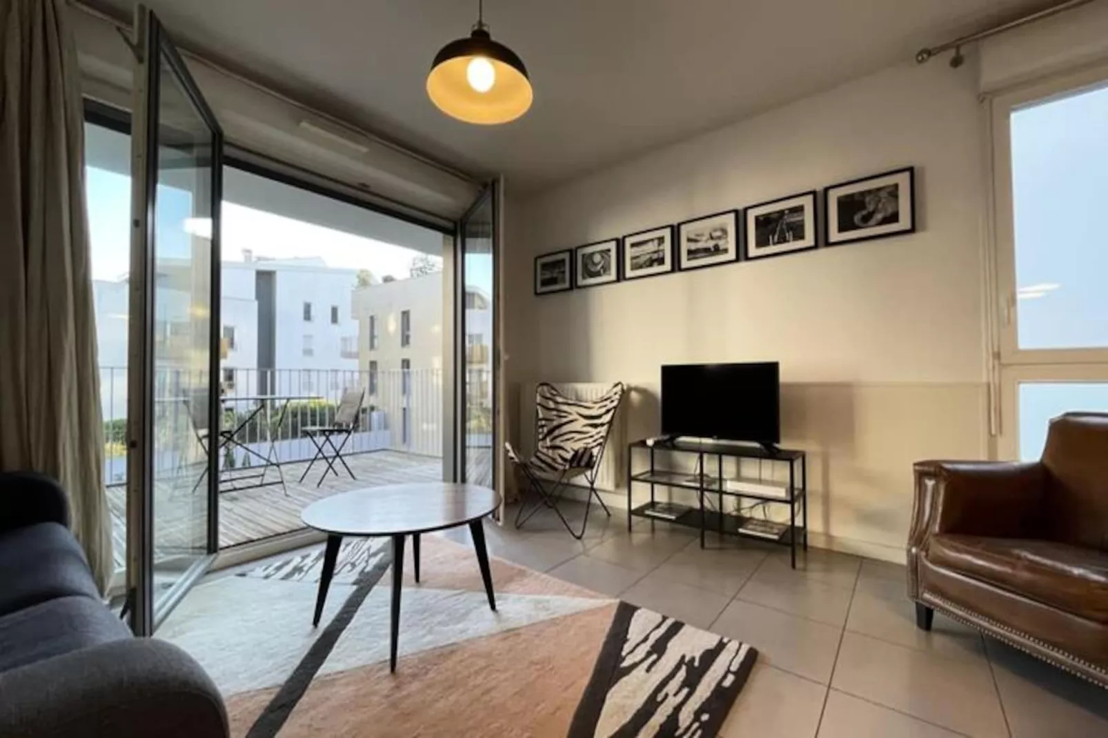 Appartement Rayonnant Et Moderne Très Bien Situé, Proche De La Cité Du Vin