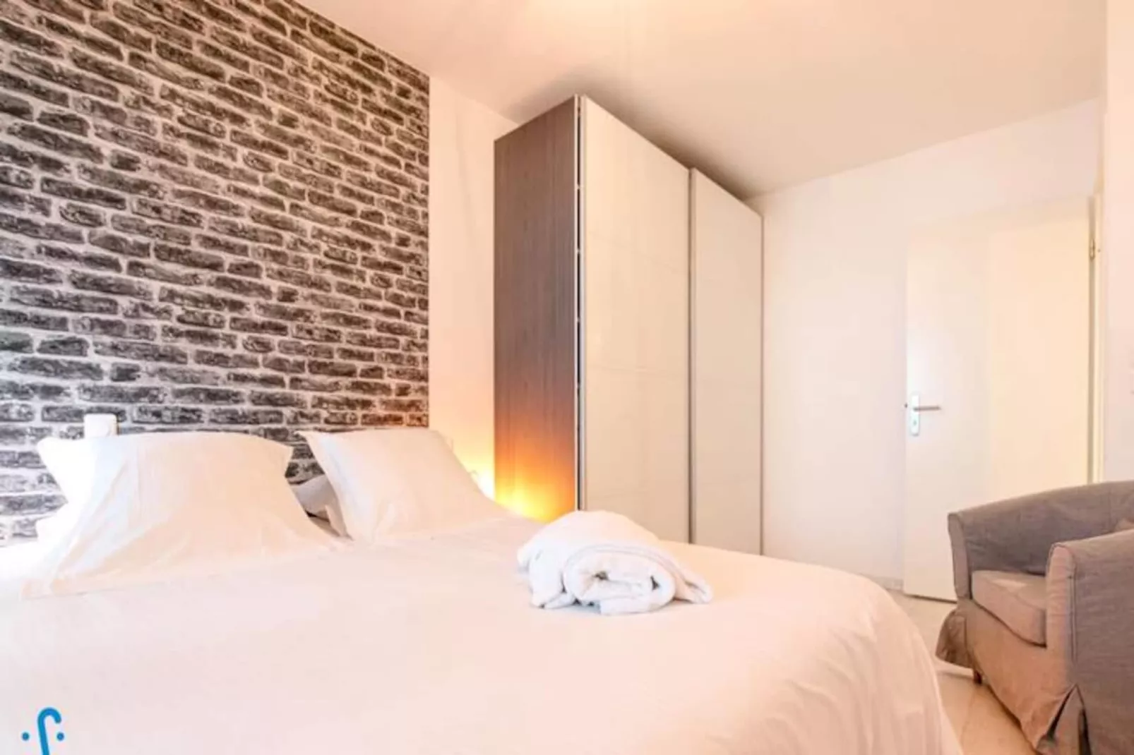 Appartement Charmant Et Moderne Pour 4 Avec Parking, Proche Cité Du Vin