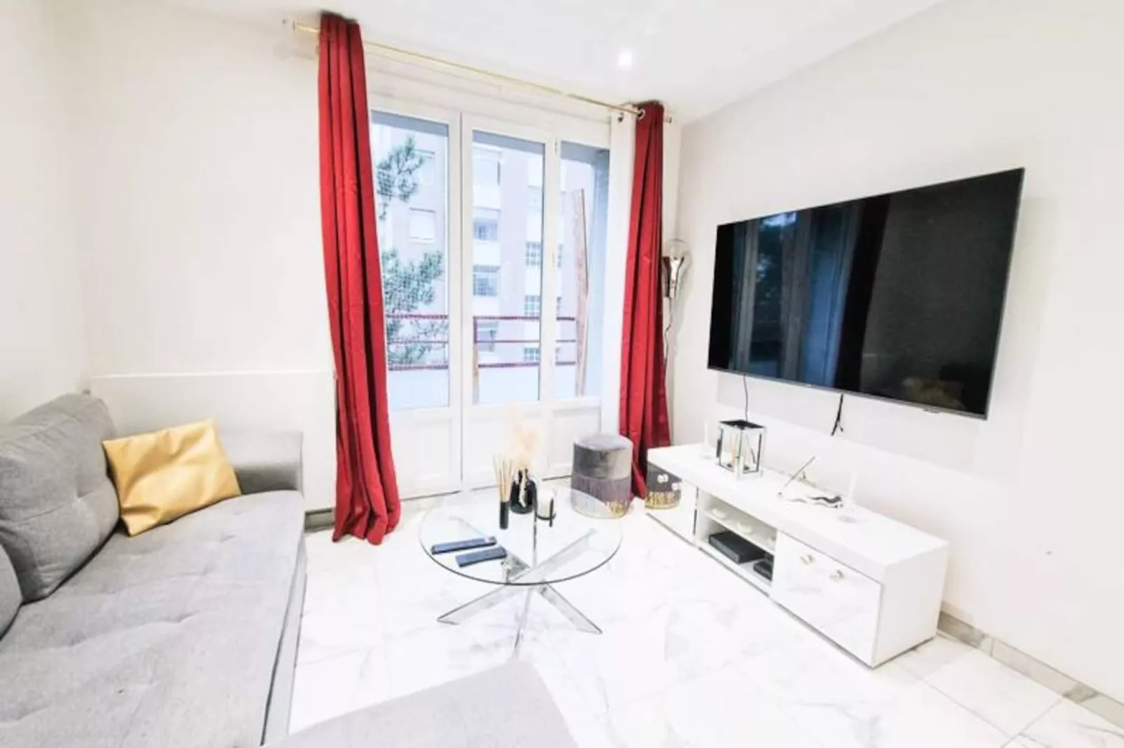 Le Monochrome De Majordome 🤍