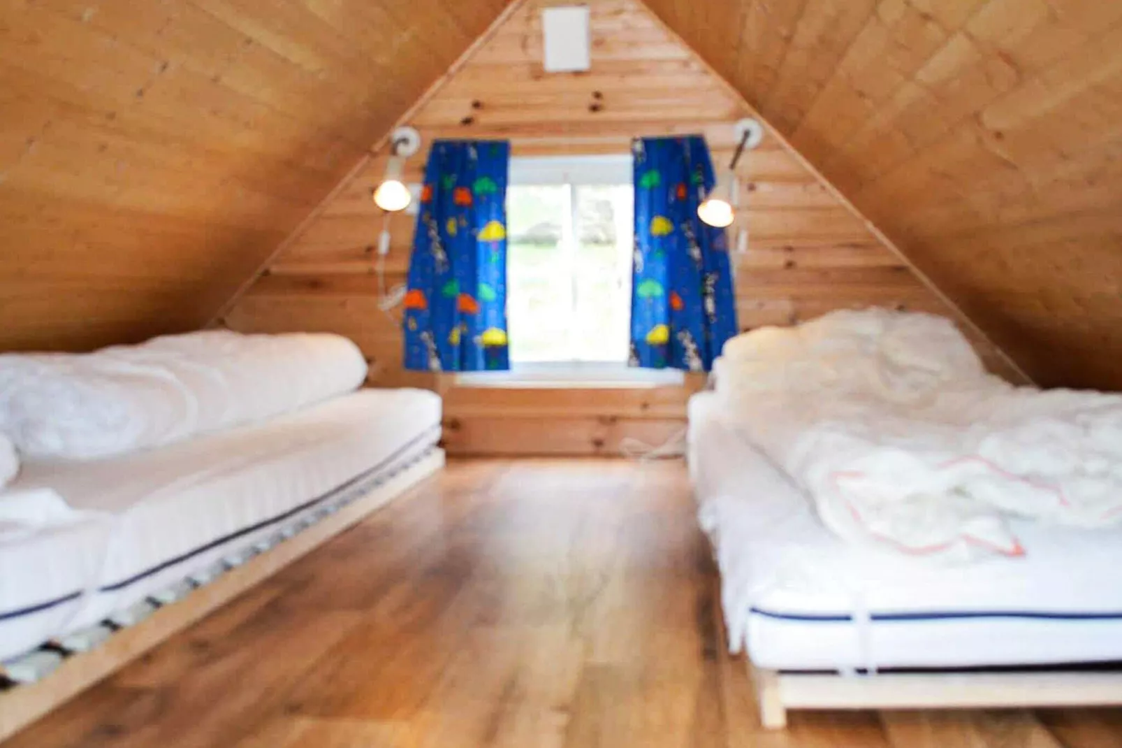 4 person holiday home in MÅLØY-By Traum-Indoor