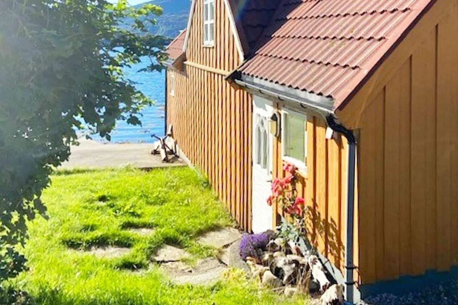 4 person holiday home in MÅLØY-By Traum-Outdoor