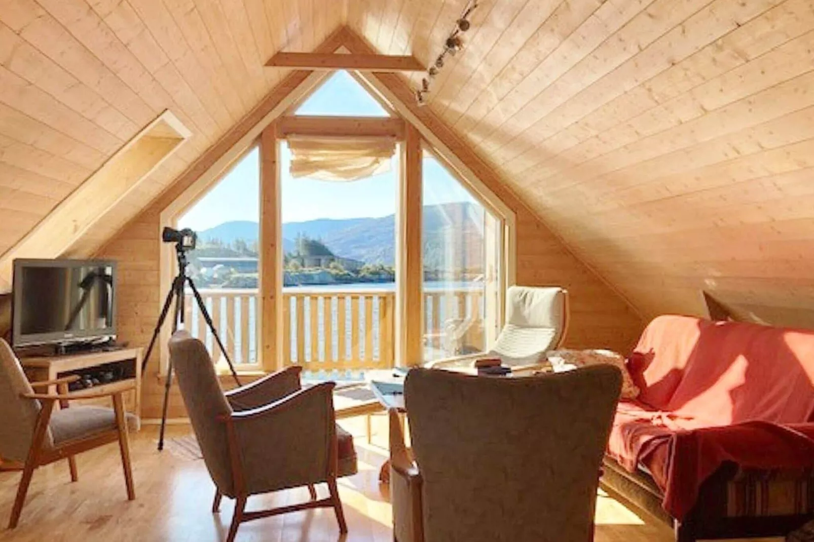 4 person holiday home in MÅLØY-By Traum-Indoor