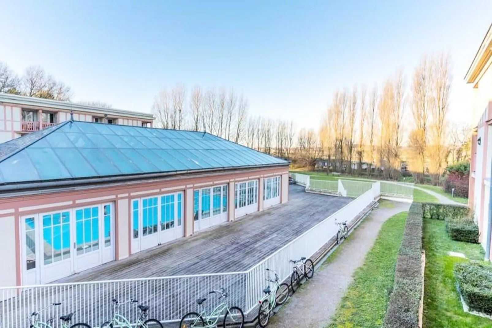 Résidence Sublime T2  Pour 4 Personnes, R&eacute;nov&eacute; Avec Piscine Tennis Parking Wifi