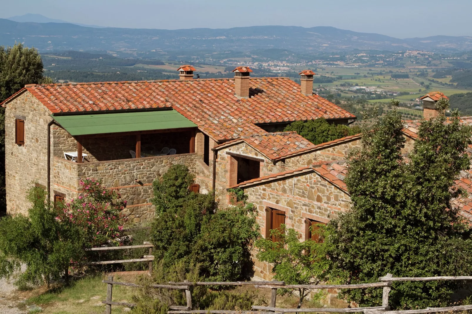 Due Laghi-Exterior summer