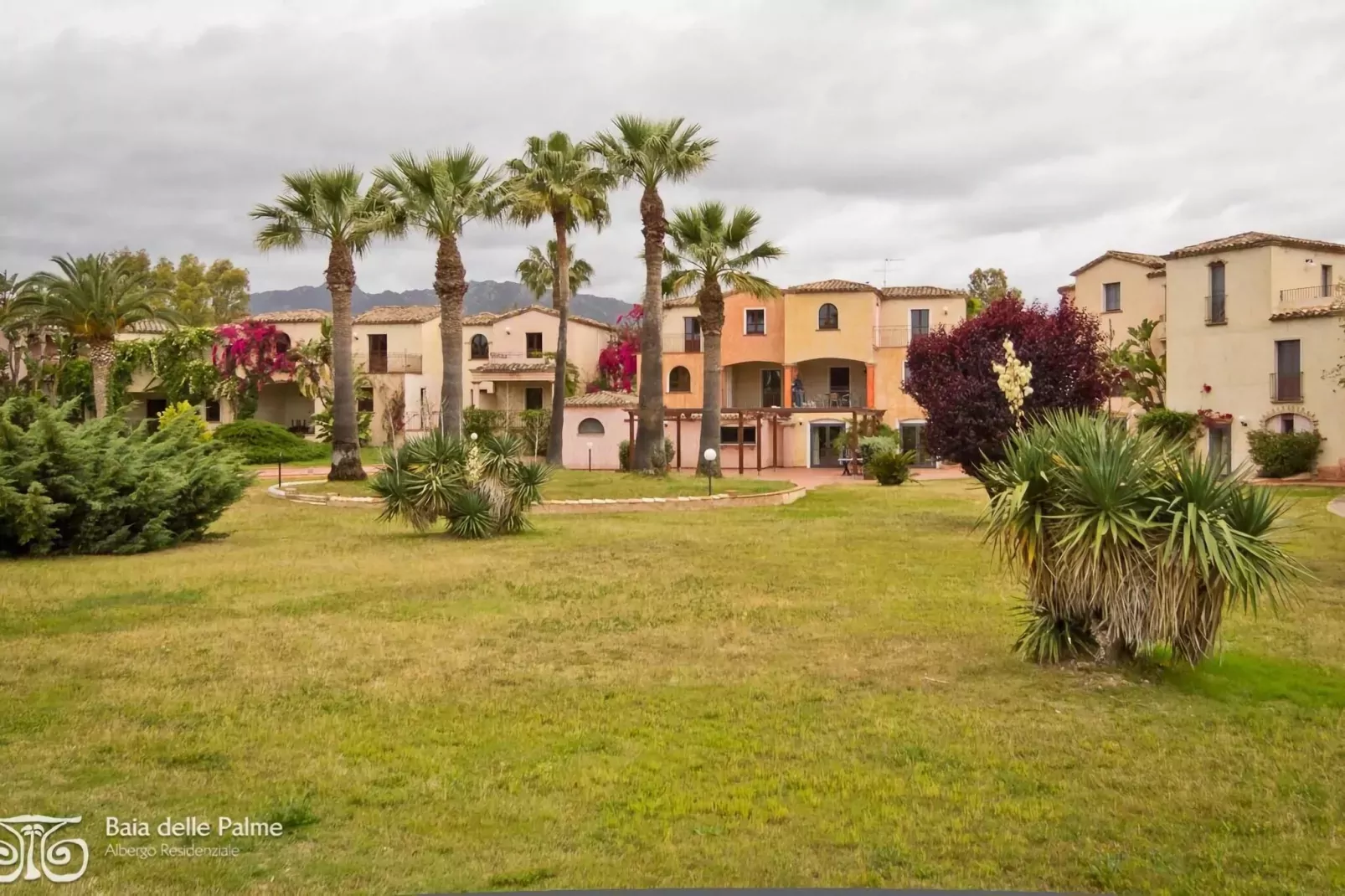 BAIA DELLE PALME-Mono 2-Landing