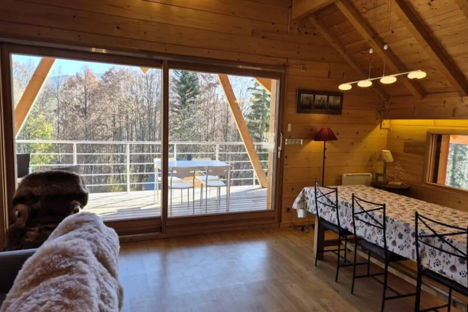Chalet Cozy Au Cœur De La Féclaz : Séjour Authentique Et Proche Des Pistes