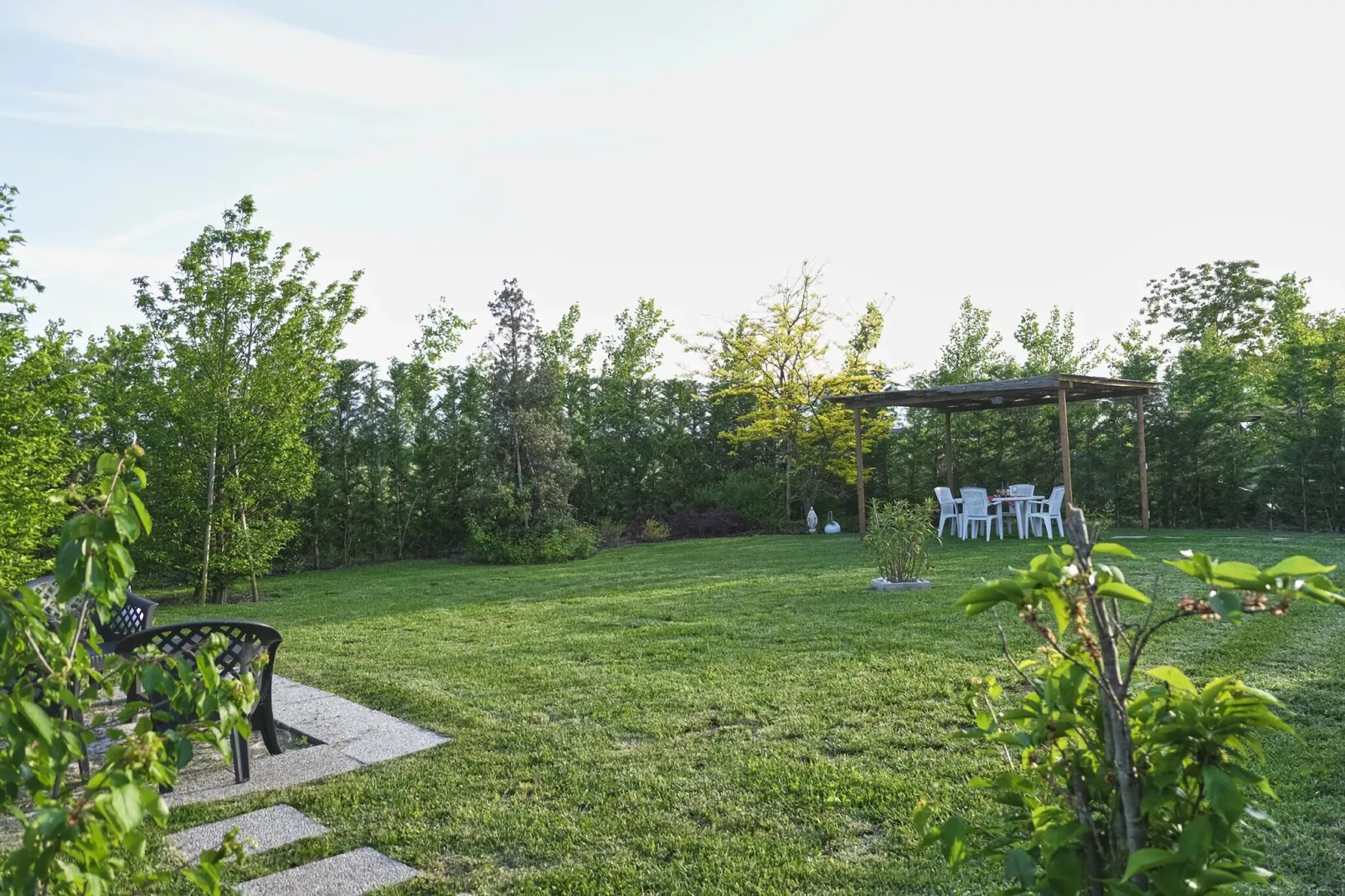 Casa Campagnola Due-Gardens summer