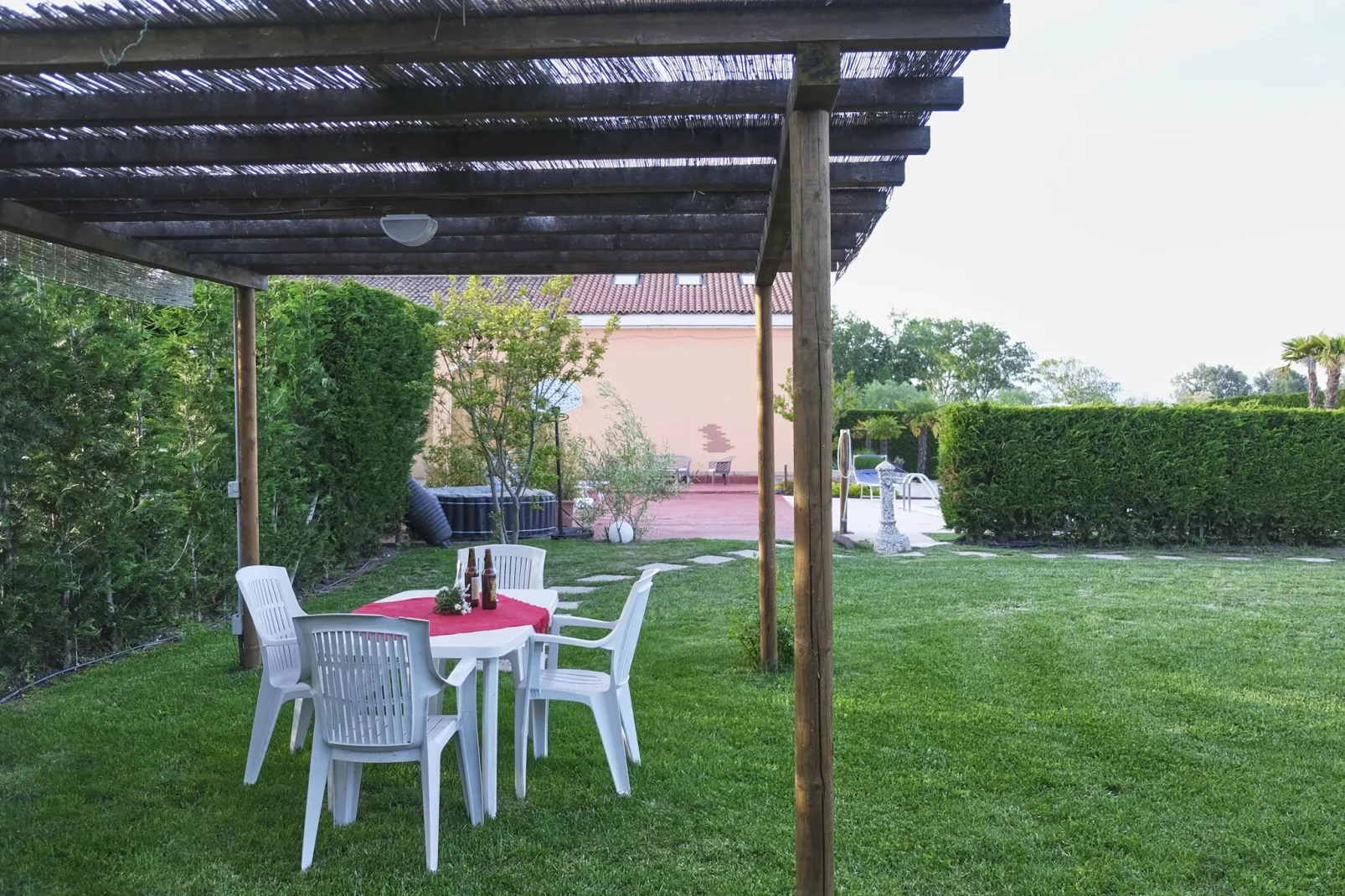 Casa Campagnola Due-Gardens summer