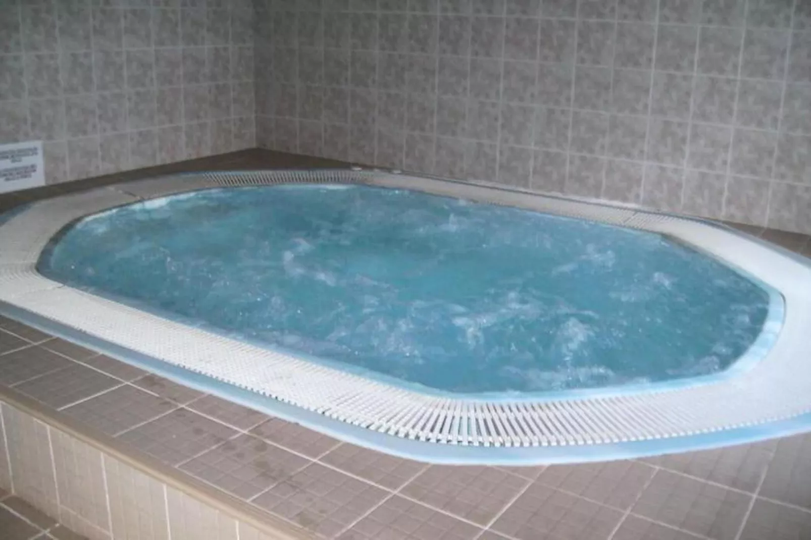 Mobil-home 6 pers. avec accès piscine et complexe aquatique