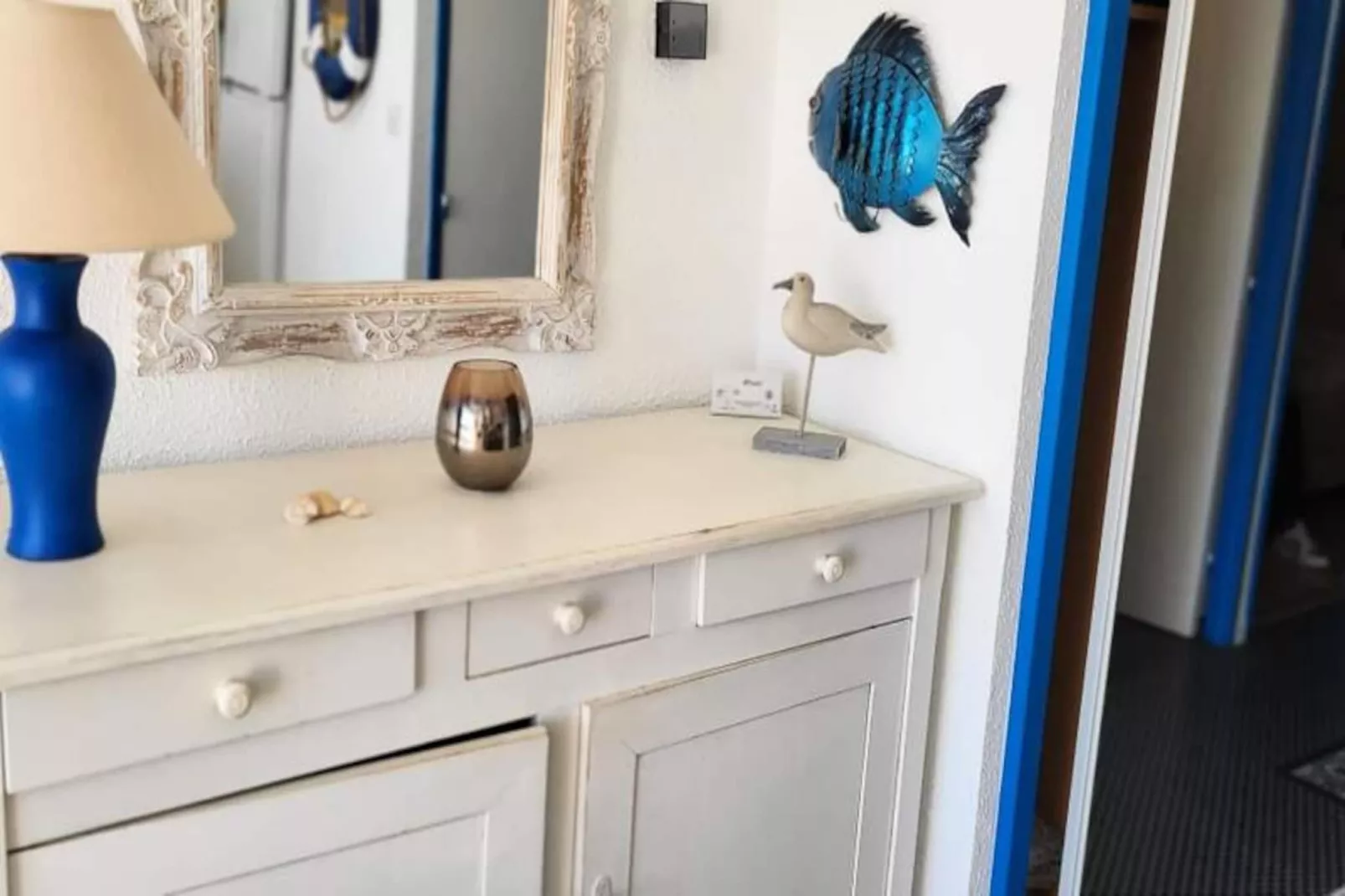 Résidence Marina Lairan Vue Sur L'eau Et Les Bateaux De Port Camargue 2 &eacute;toiles F