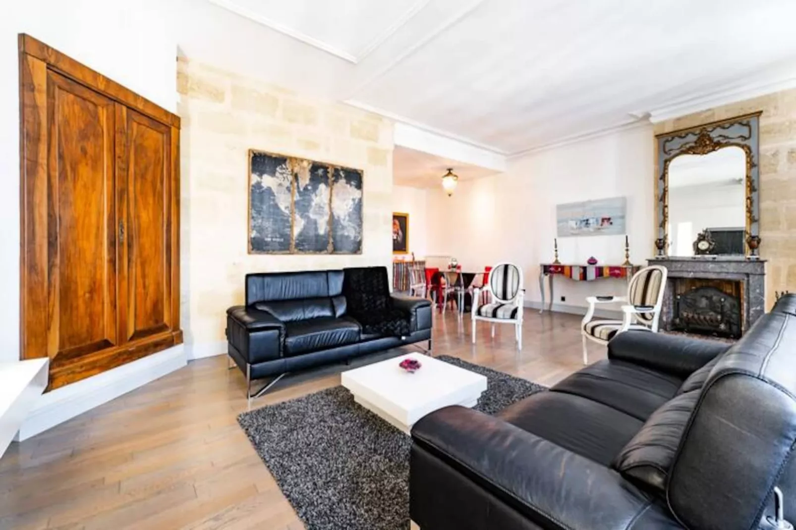 Magnifique Appartement De 160m&sup2; De 3 Chambres Quartier Saint-michel