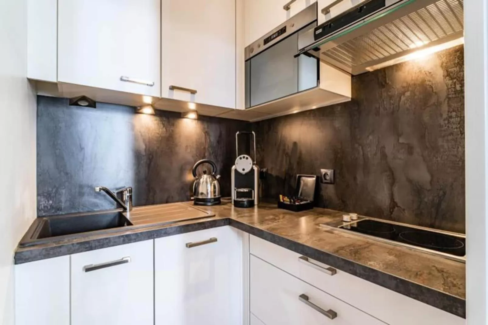 &eacute;l&eacute;gant Appartement Au C&oelig;ur Du Quartier Historique Saint-michel