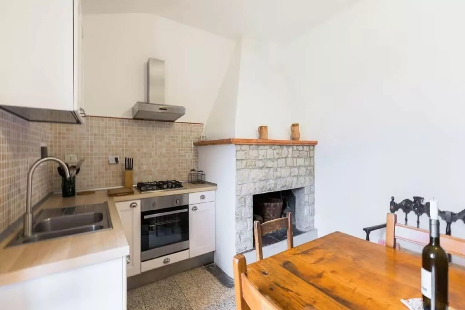 Aia-Kitchen