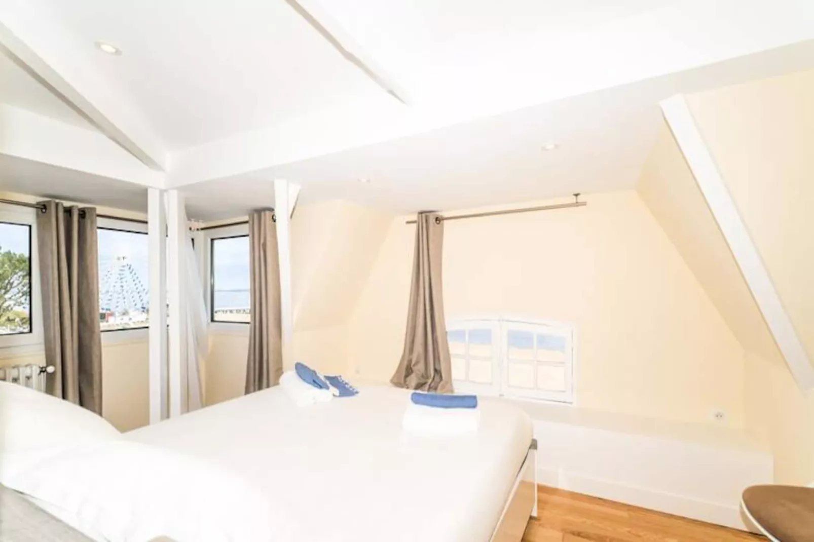 Somptueuse Demeure Arcachonnaise De Caract&egrave;re Avec Acc&egrave;s Direct &agrave; La Plage