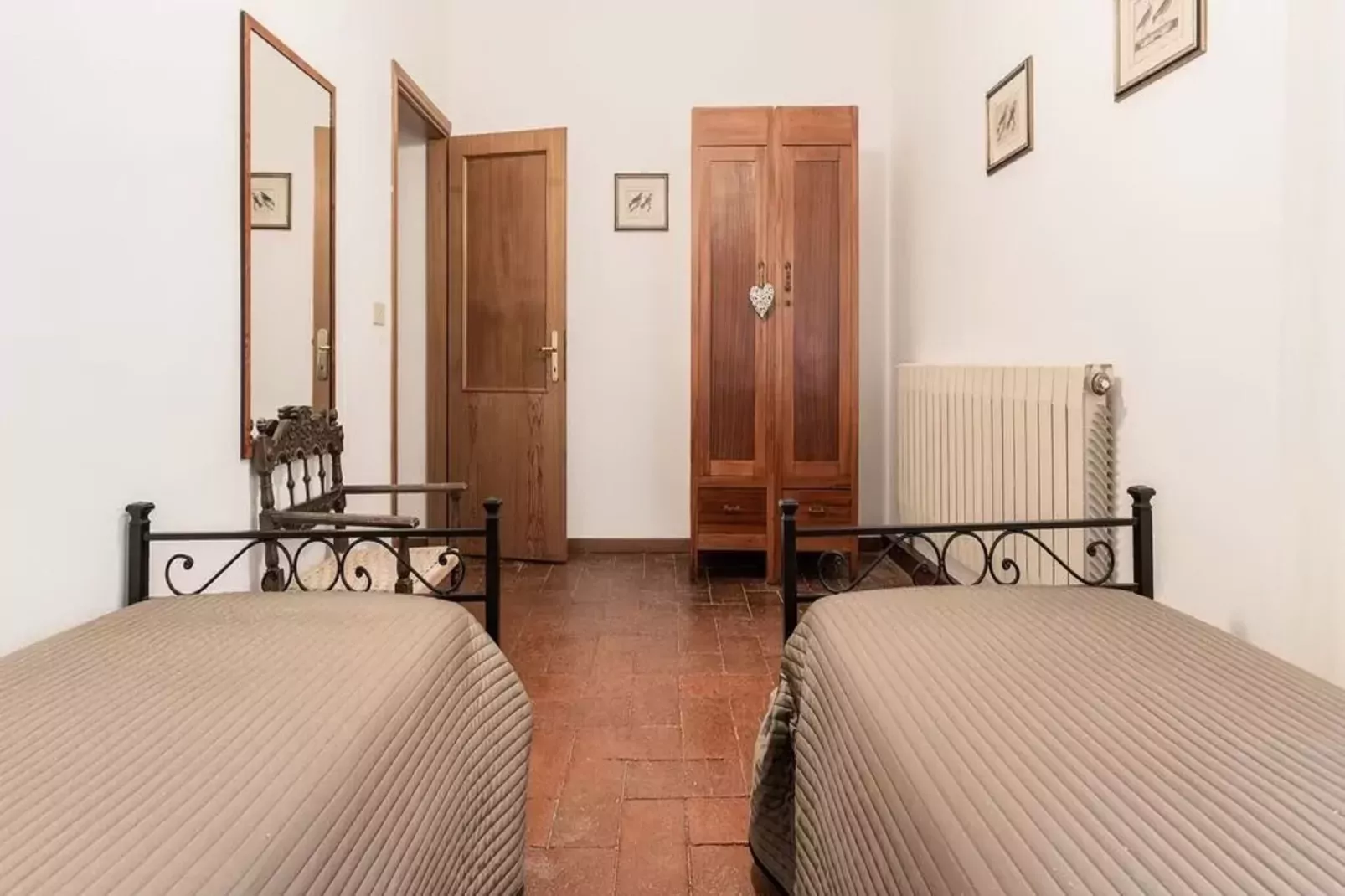 Aia-Bedroom