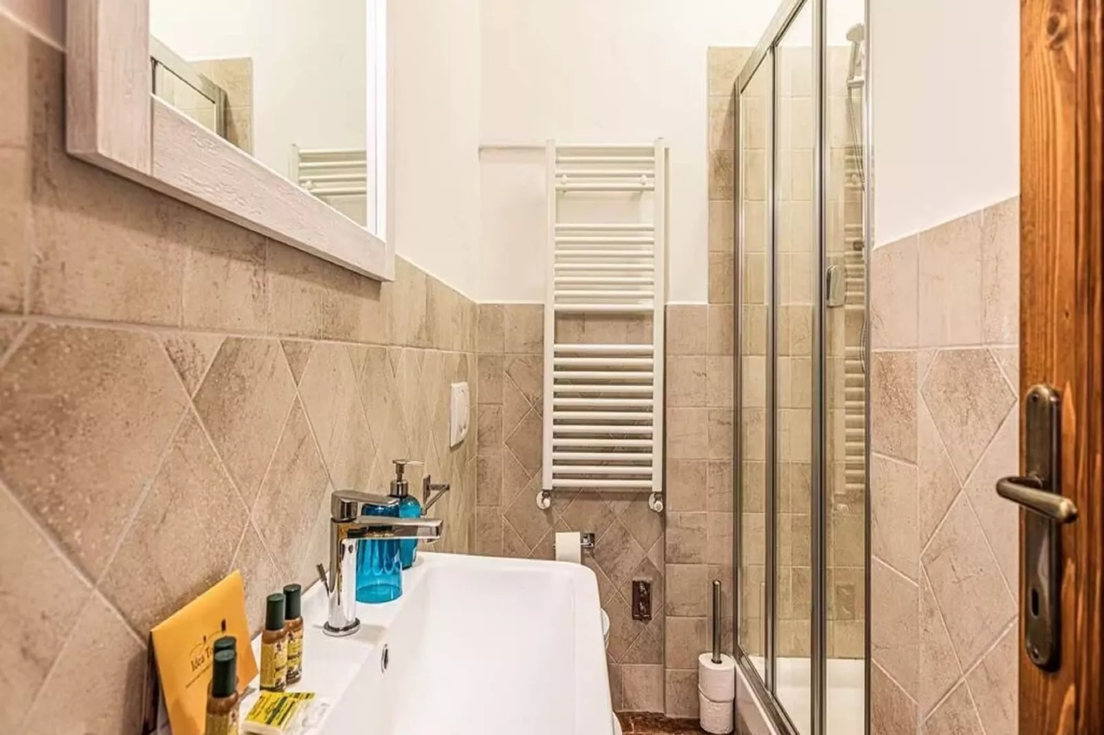 Aia-Bathroom