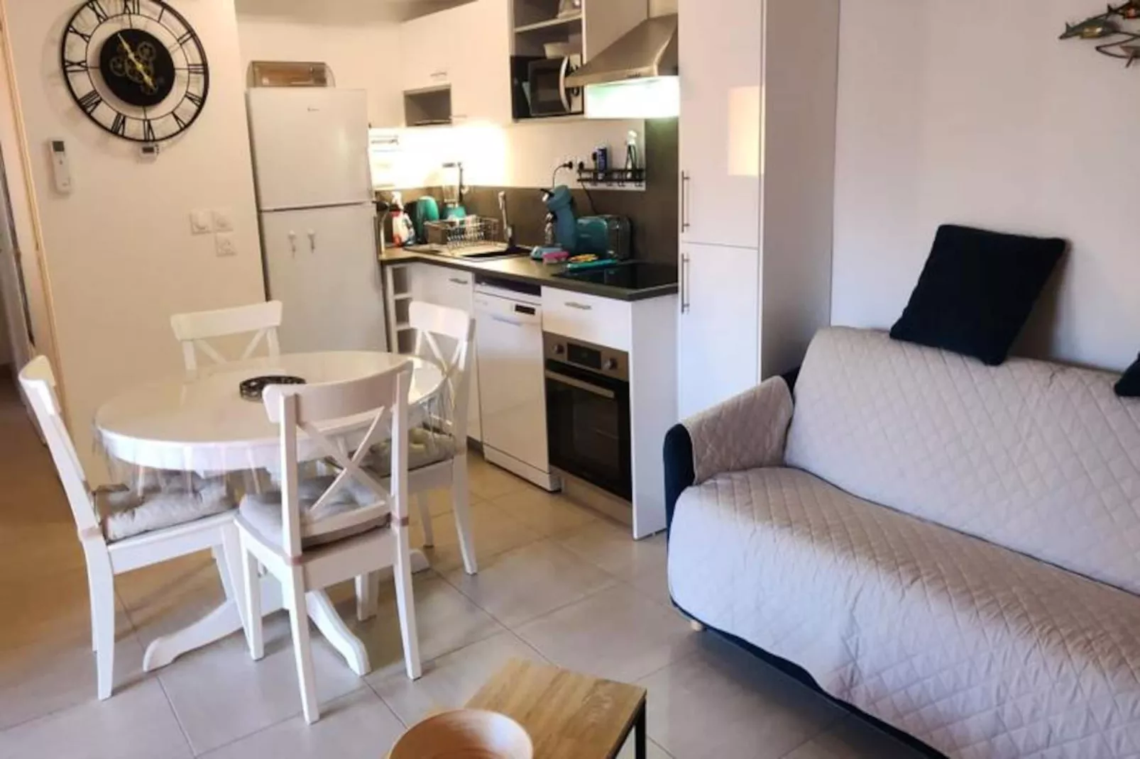 Villa T3 &agrave; 400m De La Plage Avec Piscine