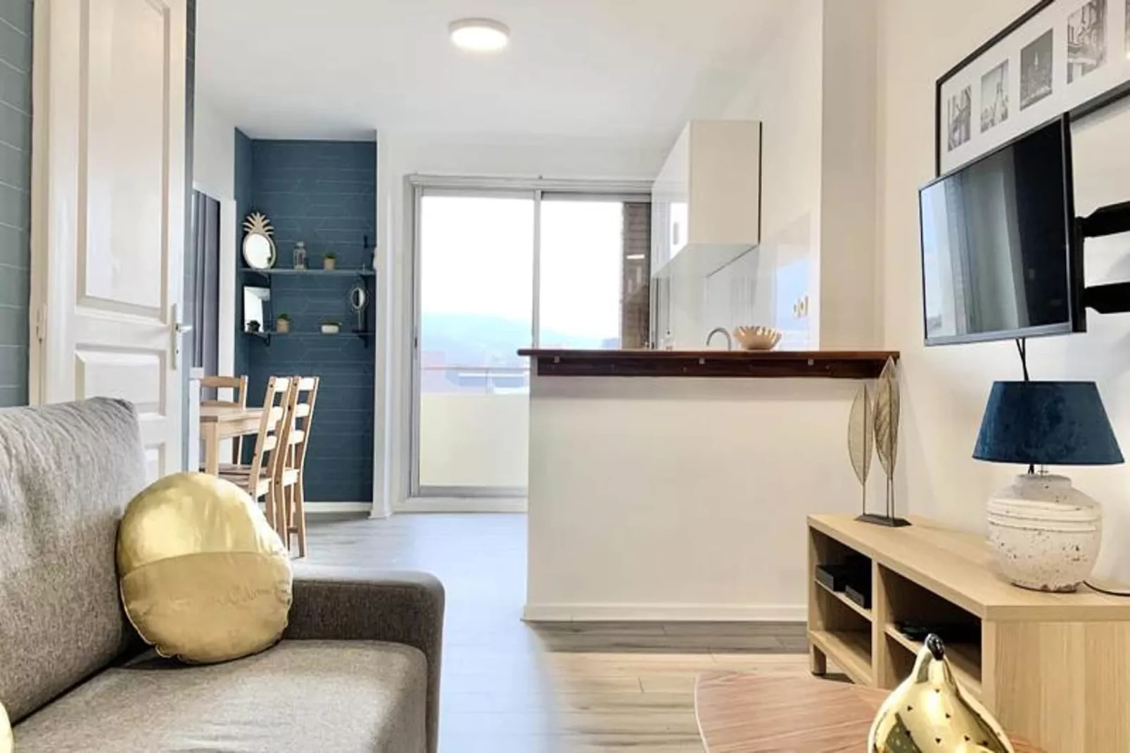 | La Chanson Bleue  💙 | Marcelin Berthelot | Tram