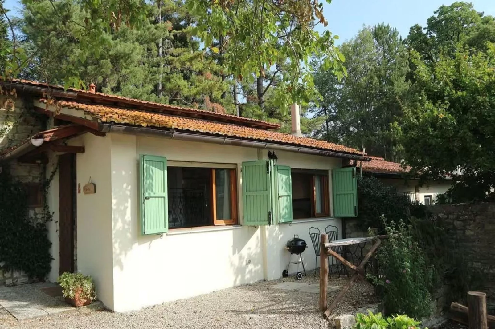 Noce-Exterior summer