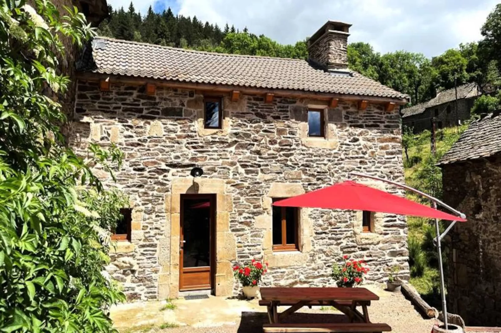 Gîte de France Gîte de montredon 3 épis