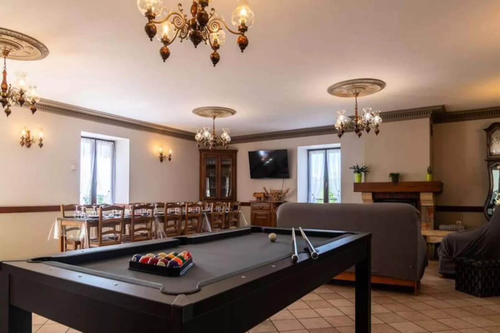 Gîte de France Bon aubrac pour 12 personnes 2 épis