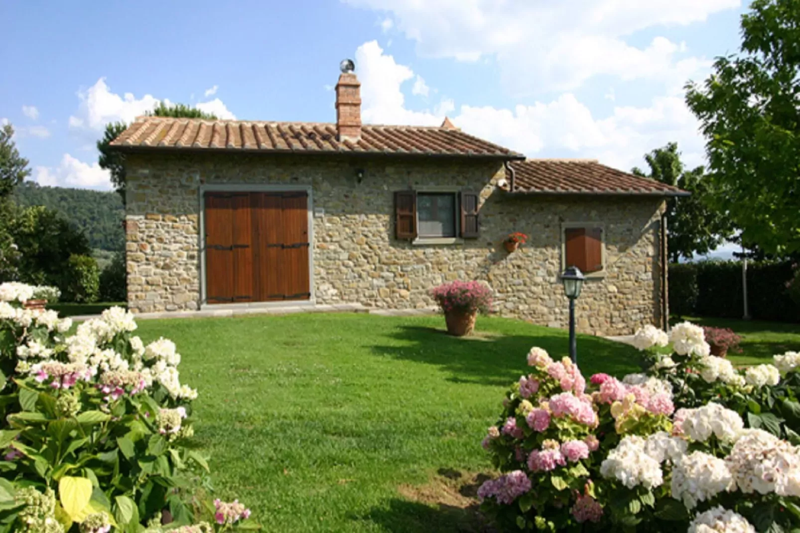 Fattoria Terontola-Exterior summer