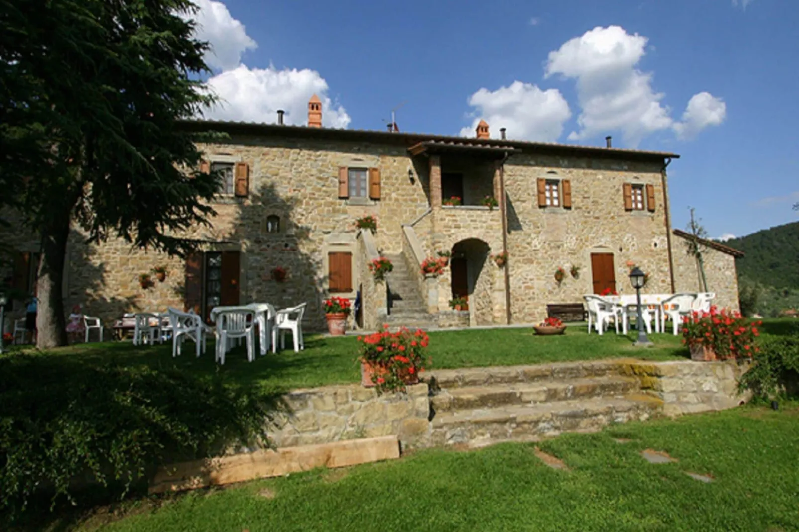Fattoria Terontola-Exterior summer
