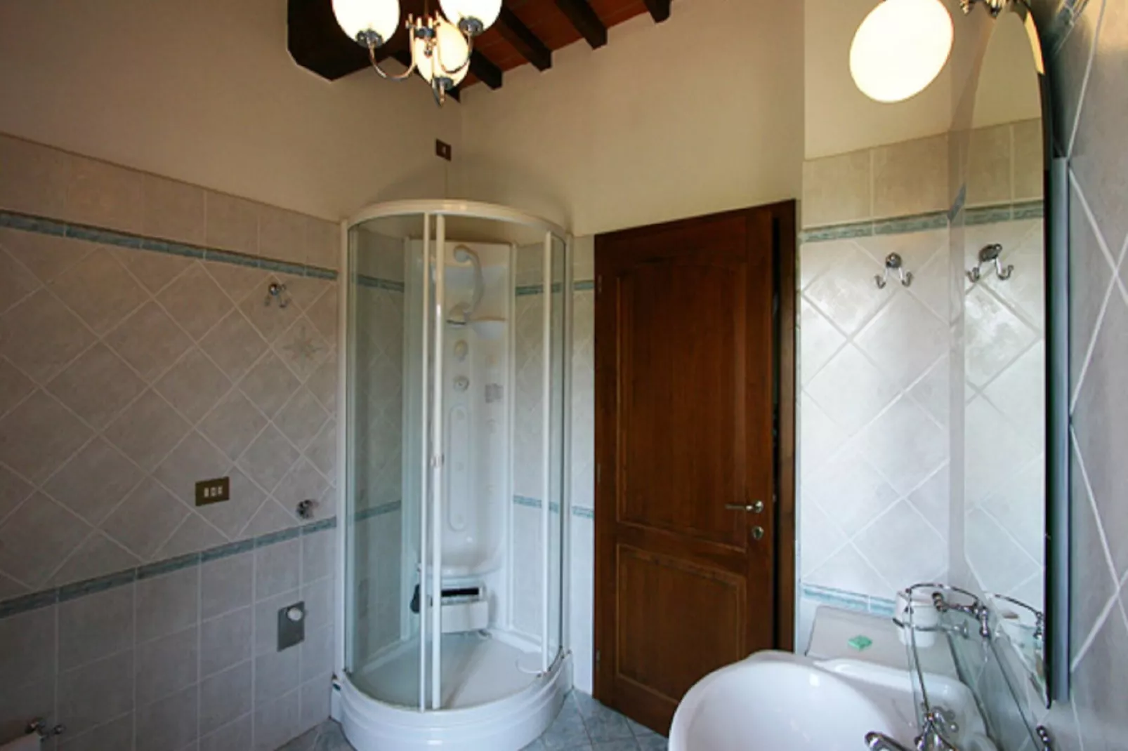 Fattoria Terontola-Bathroom