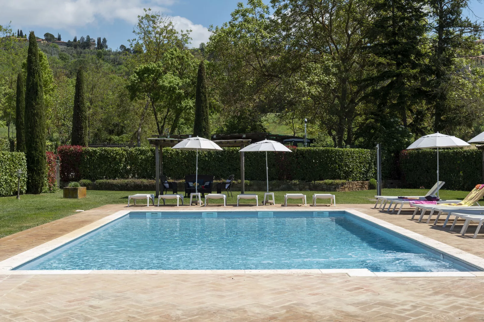 Casal Gheriglio Roseto-Pool