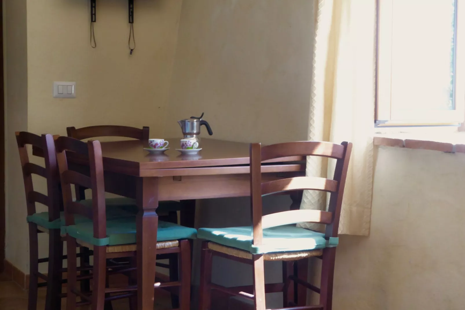 Argilla 4-Dining room