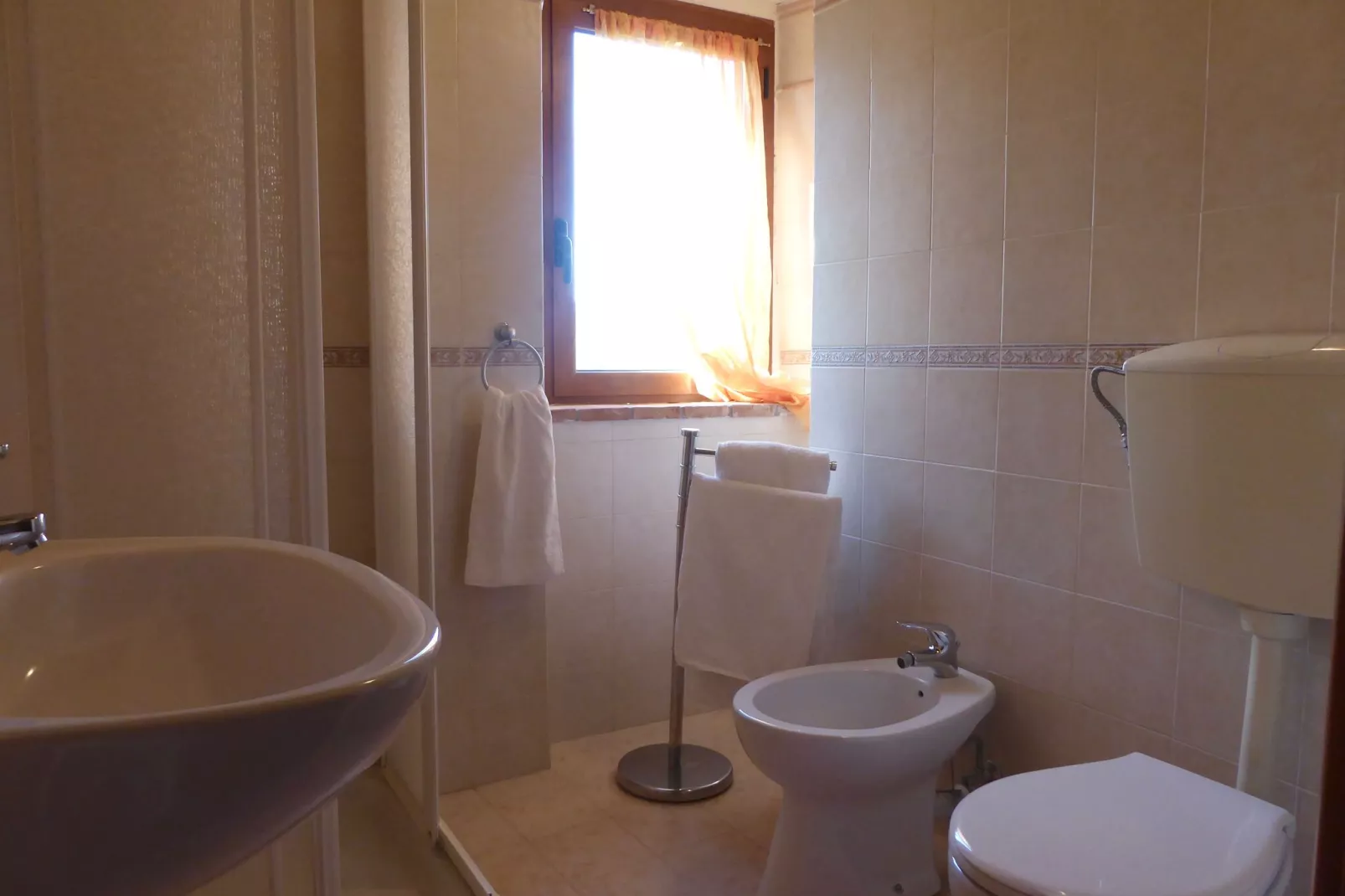 Argilla 4-Bathroom