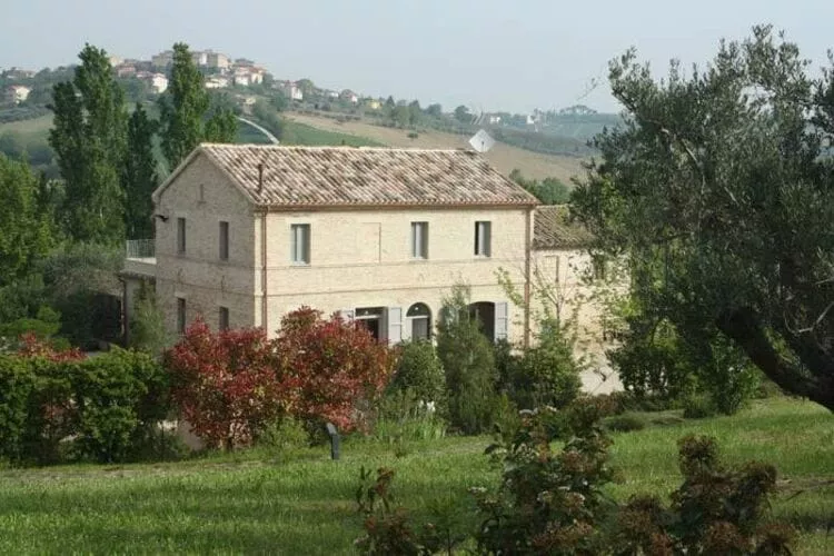 Cottage Della Musica-Exterior in summer