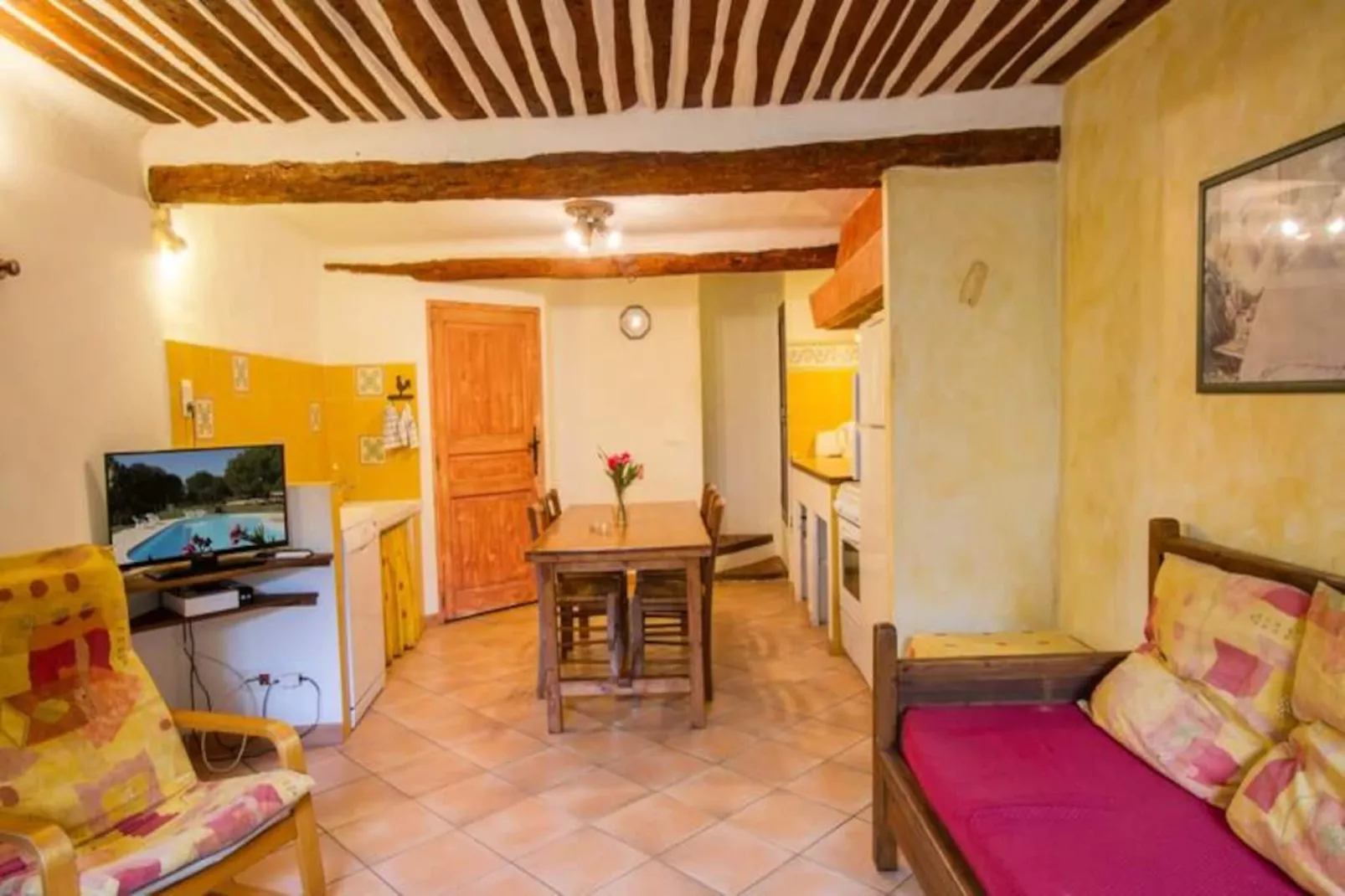 Les Messugues, Mas Proven&ccedil;al Typique Avec Piscine Partag&eacute;e, Nature, Calme