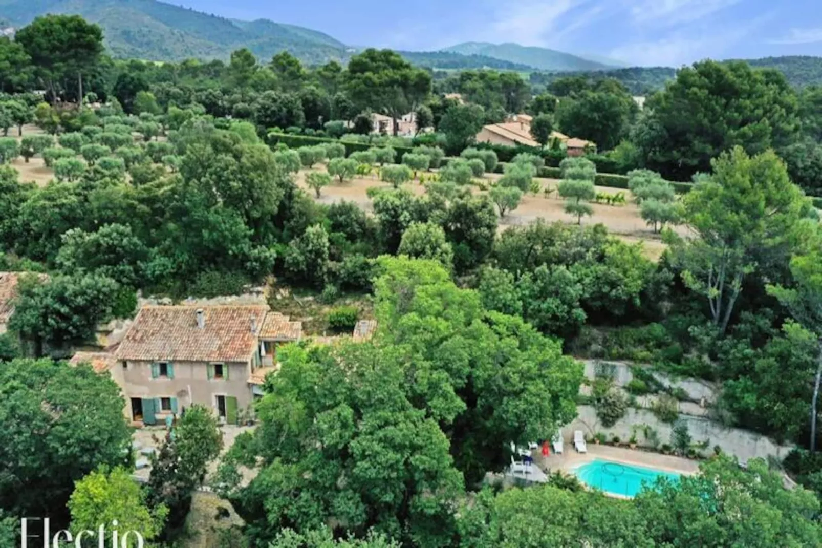 Mas Du Rocher I Piscine, P&eacute;tanque & Chemin&eacute;e