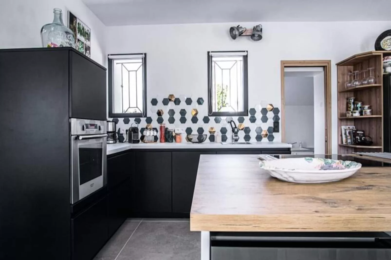 Maison Contemporaine - Grand Jardin Et Piscine Priv&eacute;e