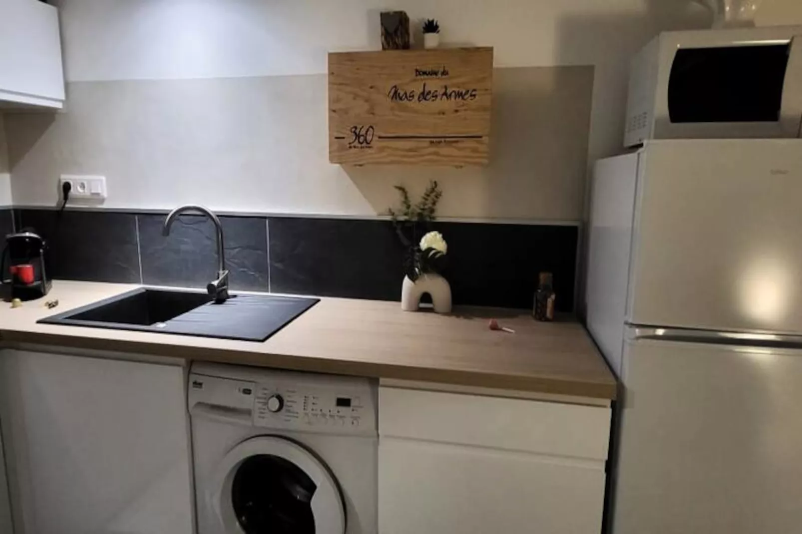 Résidence Petit Boudha Climatis&eacute; Mezzanine R&eacute;nov&eacute;  Parking 400m Plage ,50m Commerces