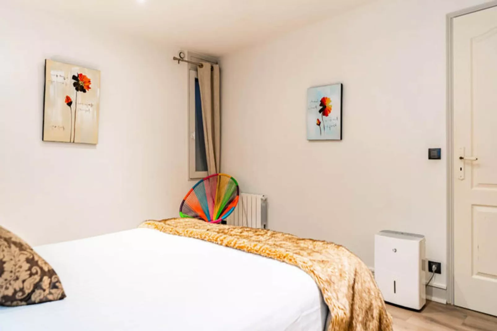 Magnifique  Appartement Au C&oelig;ur Du Quartier Historique Saint-michel