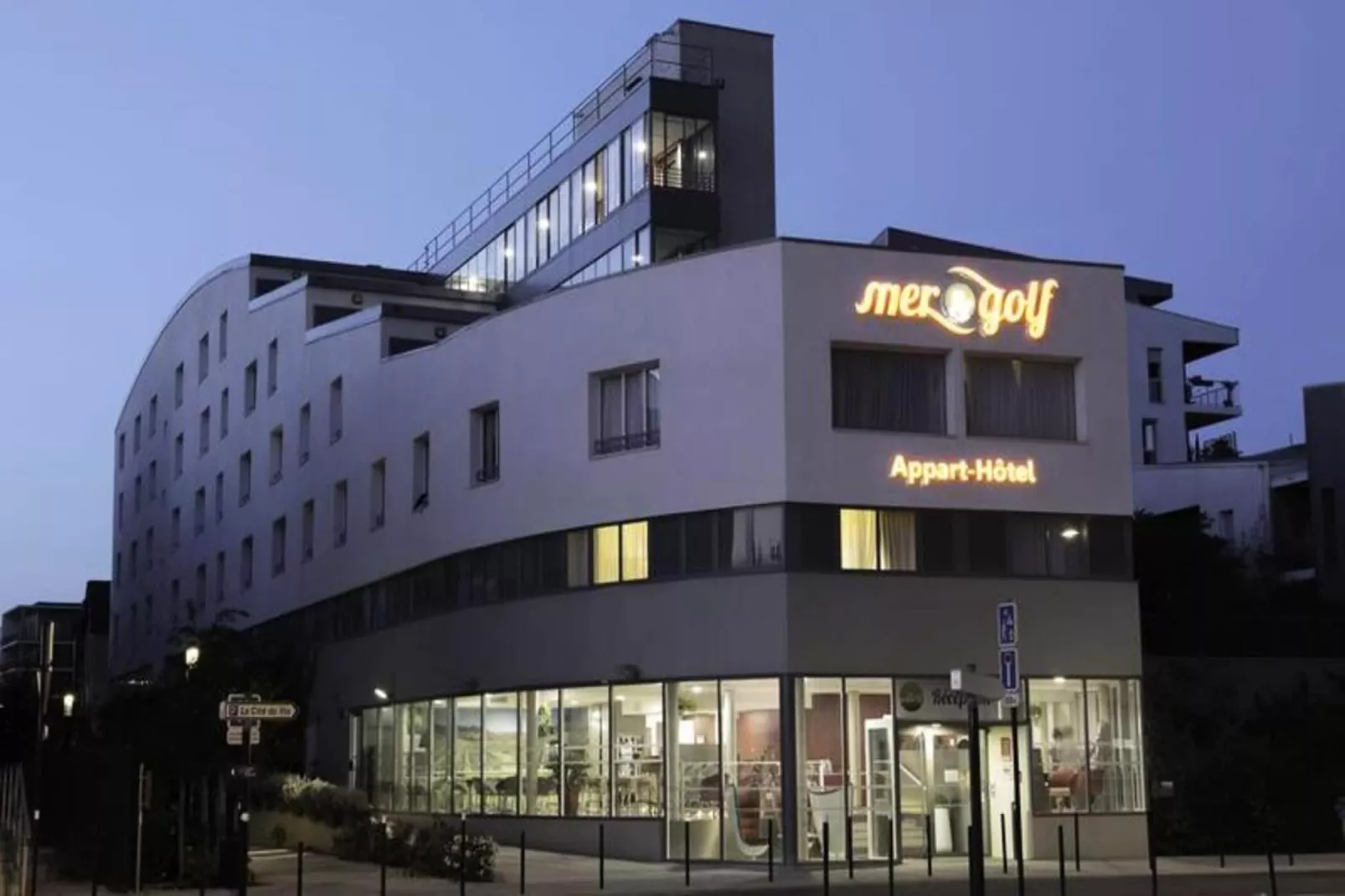 Appart'Hôtel Mer & Golf Bordeaux Bassins à Flot***