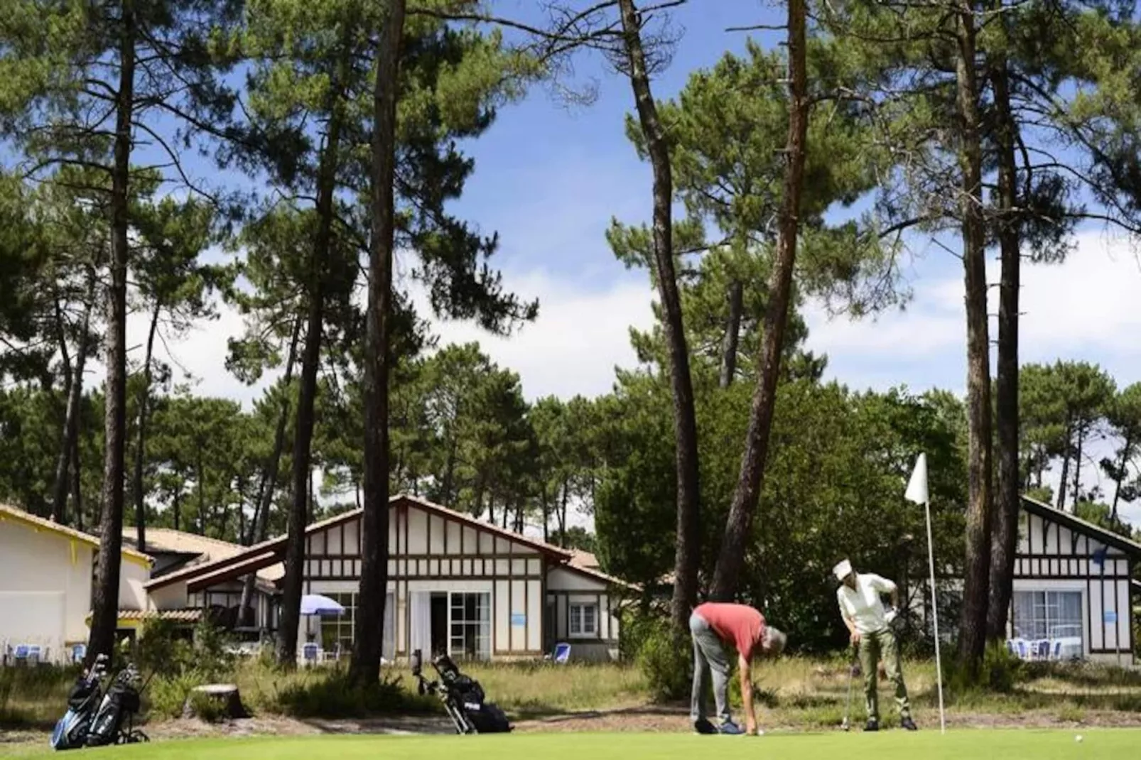 Résidence Prestige Odalys Les Greens du Bassin