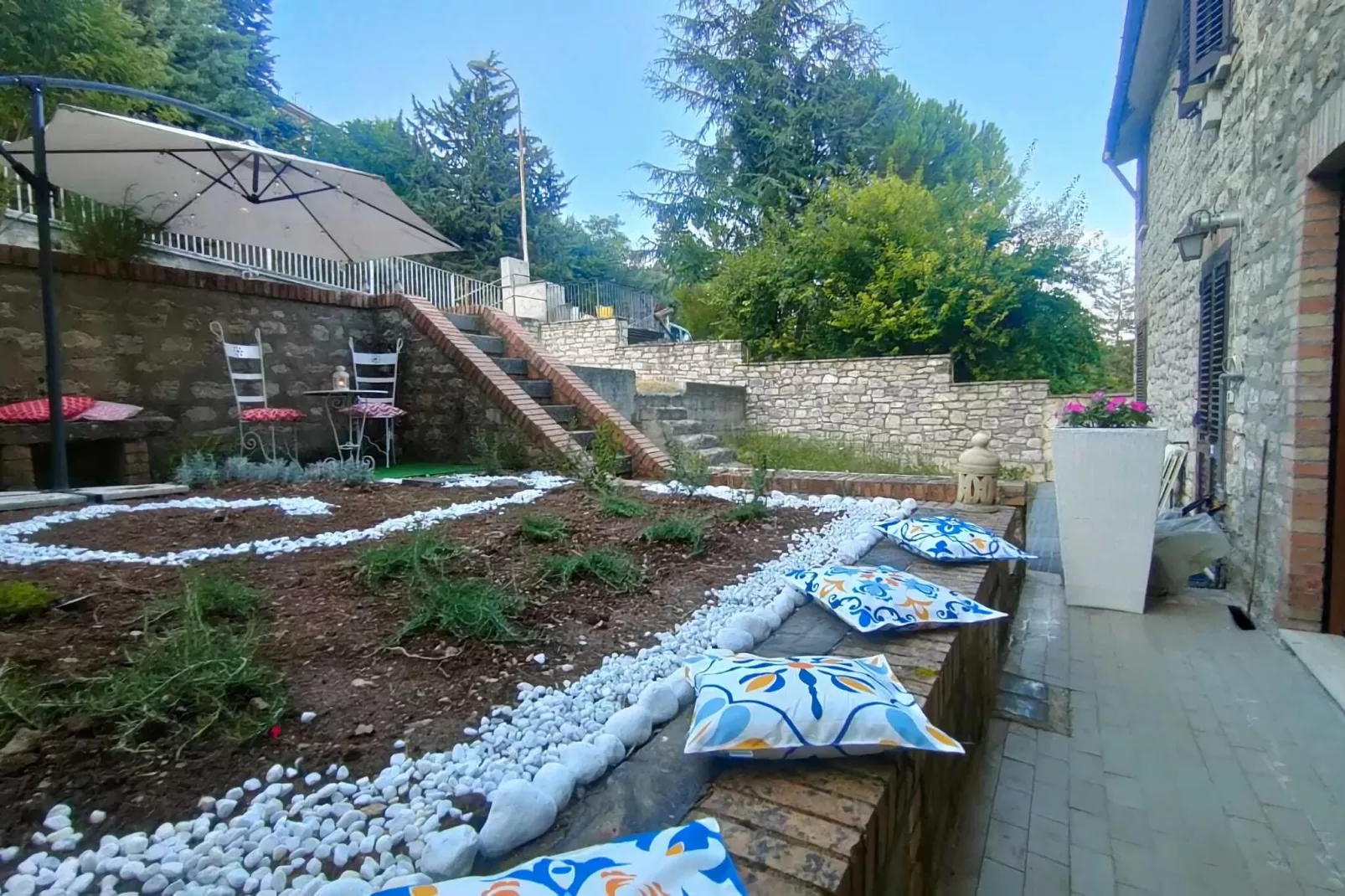 Appartamento su tre piani in paese - Garten Sommer