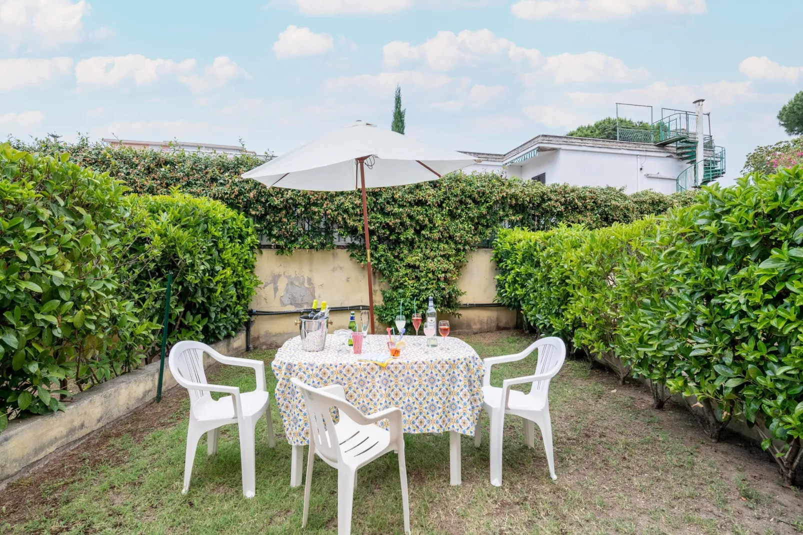 Conca degli Dei con giardino-Gärten Sommer