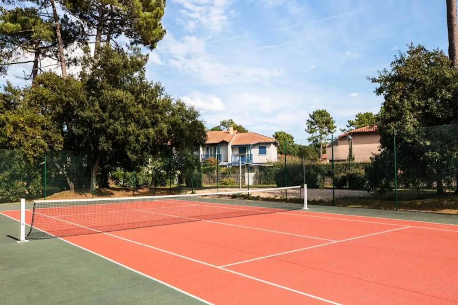 SOWELL Family Pignada Plage***