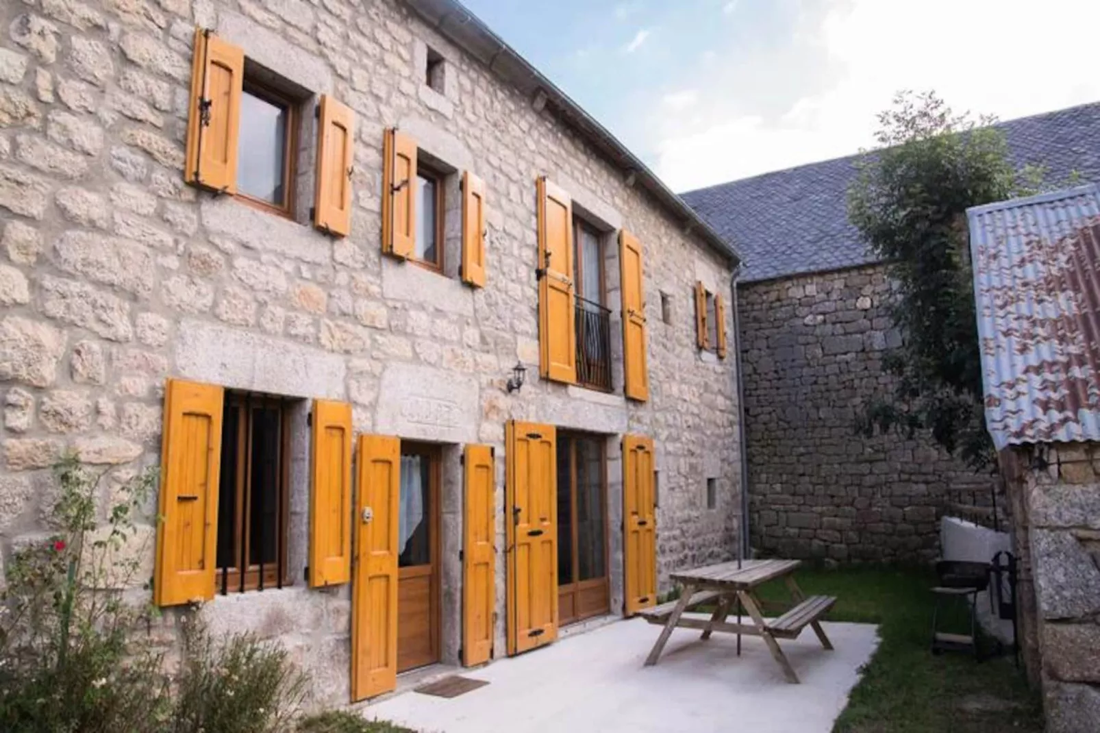 Gîte de France Gîte le pré de  chabanettes 6/8 personnes 3 épis